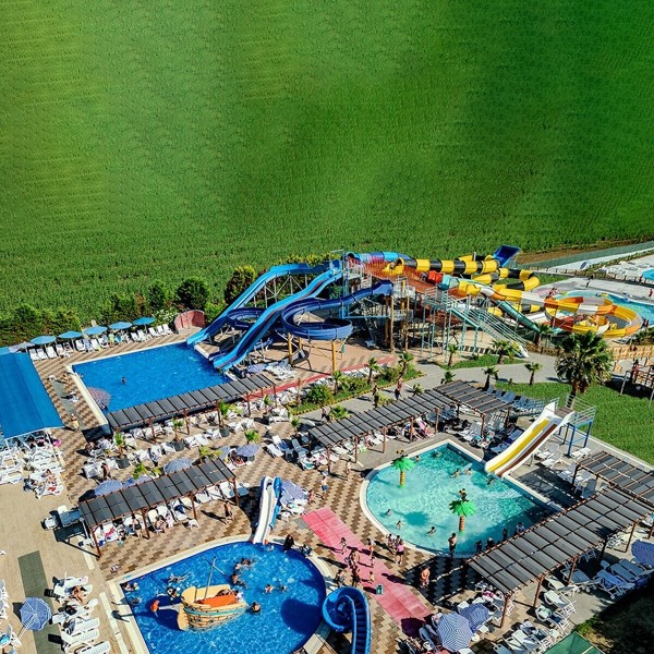 Bir Yaz Klasiği Silivri Eser Diamond Aqupark’ta Gün Boyu Sınırsız Eğlence Bileti 4