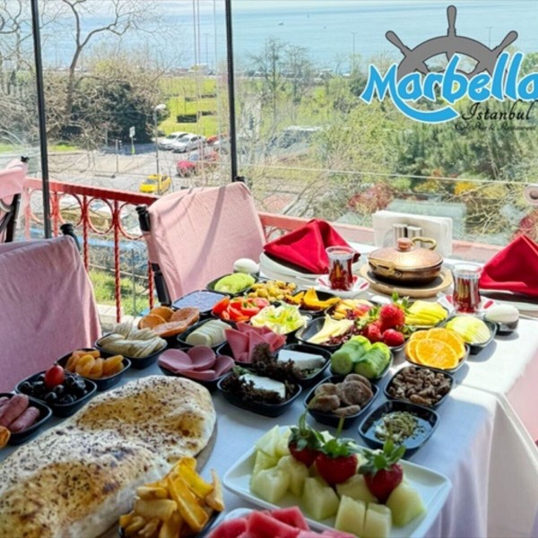Sultanahmet Marbella Restaurant'ta Deniz Manzarası Eşliğinde Kahvaltı Keyfi