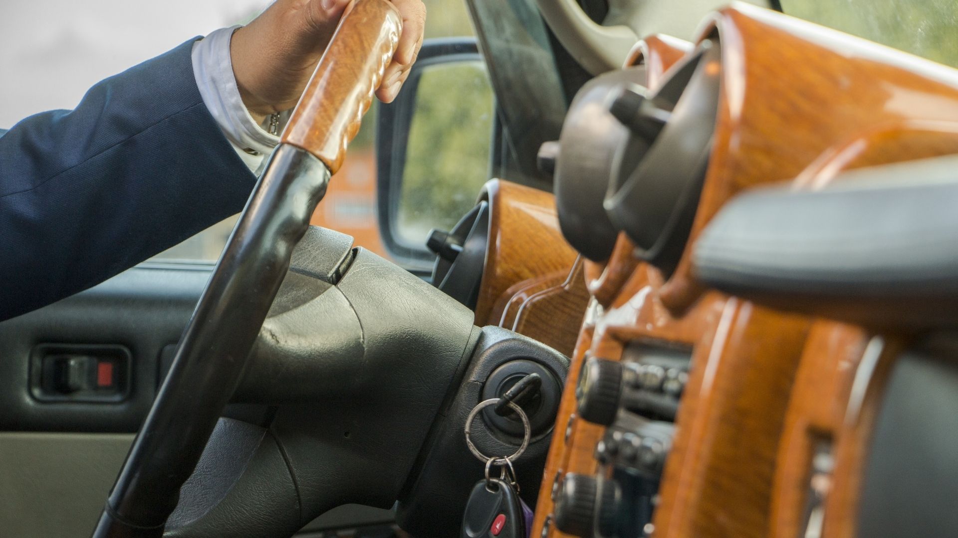 Şöförlü Araç Kiralama